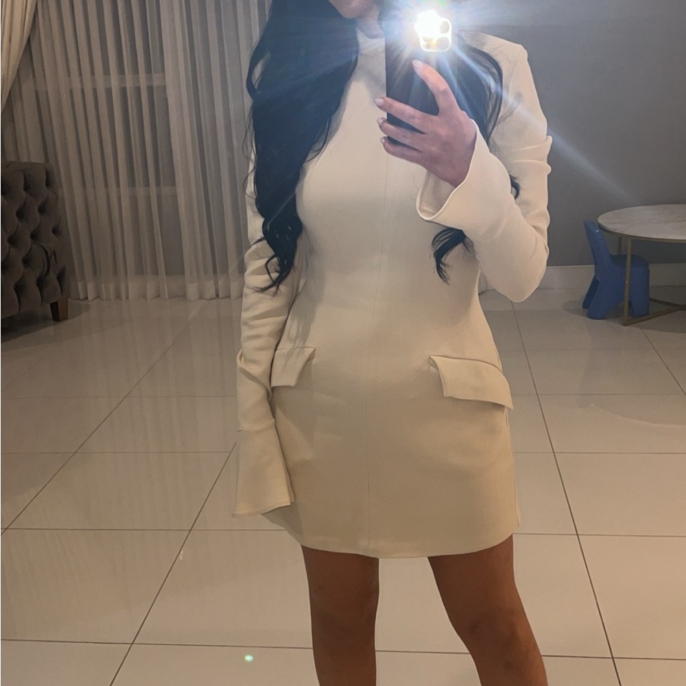 Elegant Cream Long Sleeve Dress